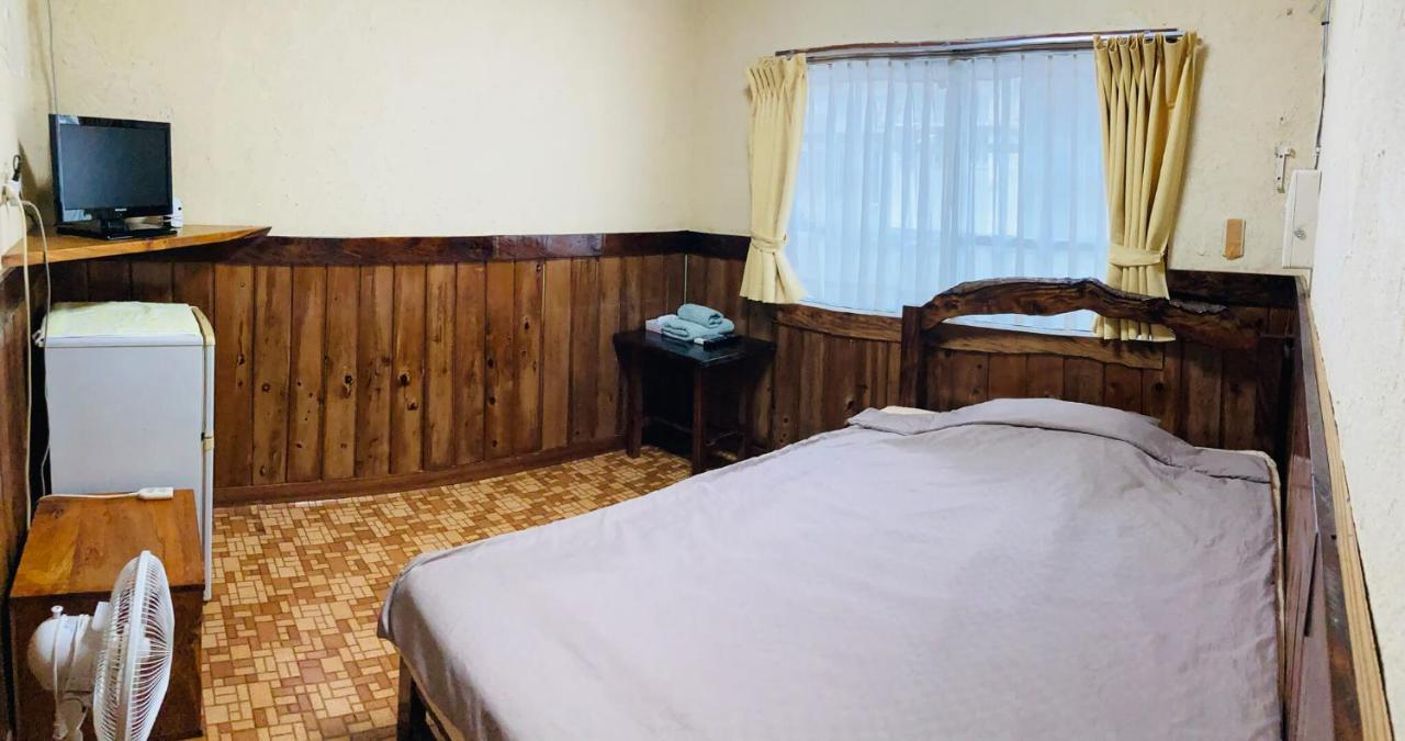 ペンションやいま日和 Hotel Ishigaki  Exterior photo